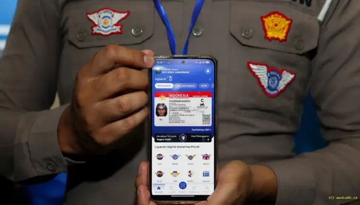 SIM Digital Resmi Hadir, Pengendara Kini Bisa Tunjukkan SIM Lewat HP