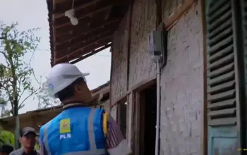 PLN Tuntaskan Listrik Gratis untuk 10.830 Rumah Tangga di Lampung Lewat Program BPBL 4 Sambungan Listrik Gratis untuk 10 Ribu Rumah Tangga, PLN Dorong Kesejahteraan Warga Lampung