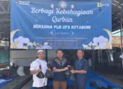Sambut Iduladha, PLN UP3 Kotabumi Bagikan Daging Kurban kepada Warga Lampung Utara