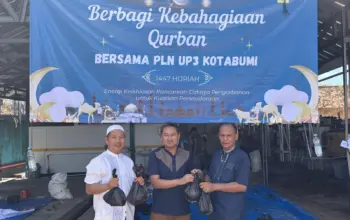 Sambut Iduladha, PLN UP3 Kotabumi Bagikan Daging Kurban kepada Warga Lampung Utara