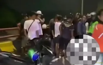 Tabrakan di Flyover Arif Rahman Hakim Depok, Ibu dan Anak Jadi Korban Kecelakaan Lalu Lintas 3 Tabrakan Heboh di Flyover Arif Rahman Hakim Depok, Seorang Ibu dan Anak Terluka