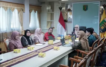 Penanggulangan TBC Jadi Prioritas, Wakil Gubernur Lampung Minta RAD TBC Segera Dituntaskan 6 Wakil Gubernur Lampung Dorong Percepatan Penyusunan RAD TBC untuk Tekan Kasus Tuberkulosis