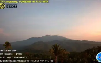 Gunung Awu Alami Puluhan Gempa, Warga Diminta Jauhi Radius 4 Kilometer dari Kawah 5 Waspada Gunung Awu Aktivitas Gempa Meningkat Warga Diminta Menjauhi Radius 4 Km