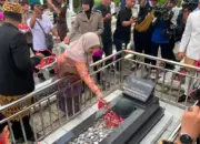 Ziarah ke TMP, Eva Dwiana Ajak Generasi Muda Teruskan Semangat Pahlawan Bangun Bandar Lampung 15 Ziarah ke TMP Eva Dwiana Serukan Generasi Muda Teruskan Semangat Perjuangan