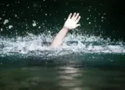 Aksi Standing Motor di Atas Jembatan Berujung Petaka Pria di Kampar Hilang Terjatuh ke Sungai