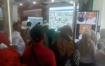 Aplikasi Rupa Wajah Jadi Daya Tarik Bandar Lampung Expo Ratusan Pengunjung Antre Cek Wajah Mirip Artis