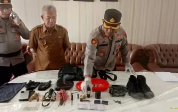 Bom Rakitan Meledak di MAN 3 Padang, Polisi Duga Pelakunya Seorang Siswa 3 Bom Rakitan Meledak di MAN 3 Padang Polisi Duga Pelakunya Seorang Siswa