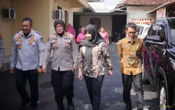 DPRD Apresiasi Inovasi Pelayanan Polresta Bandar Lampung Lewat Peresmian Klinik dan Fasilitas Baru 2 DPRD Beri Apresiasi atas Inovasi Pelayanan Polresta Bandar Lampung