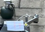 Drone Bermuatan Granat Replika Jatuh di Rumah Pengacara Depok, Polisi Lakukan Penyelidikan 10 Drone Bermuatan Granat Replika Jatuh di Rumah Pengacara Depok Polisi Lakukan Penyelidikan