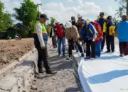 Gubernur Lampung Pastikan Perbaikan Jalan Gunung Sugih–Kota Gajah Berkualitas dan Tahan Lama 13 Gubernur Lampung Pastikan Perbaikan Jalan Gunung Sugih–Kota Gajah Berkualitas dan Berumur Panjang