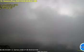 Gunung Semeru Erupsi Pagi Ini, Warga Diminta Hindari Zona Bahaya dan Waspadai Lahar 6 Gunung Semeru Kembali Erupsi Pagi Ini, Warga Diminta Menjauh dari Zona Rawan dan Waspada Lahar