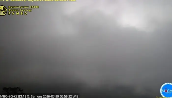 Gunung Semeru Erupsi Pagi Ini, Warga Diminta Hindari Zona Bahaya dan Waspadai Lahar