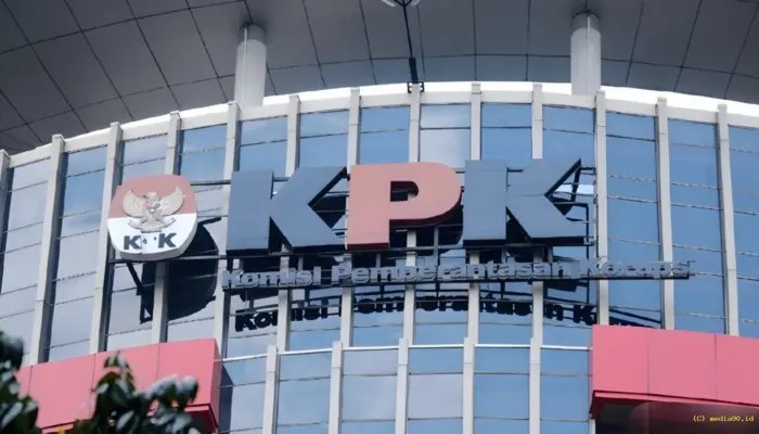 KPK Gelar OTT di Sukoharjo, Bupati Etik Suryani Jadi Salah Satu Pihak yang Diamankan