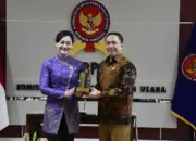KPPU dan OJK Perkuat Sinergi Wujudkan Persaingan Usaha Sehat di Sektor Jasa Keuangan 10 KPPU dan OJK Perkuat Sinergi Wujudkan Persaingan Usaha Sehat di Sektor Keuangan