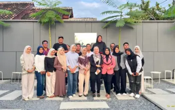Lesty Ajak Gen Z di Tanjung Bintang Melek Demokrasi dan Berani Peduli Politik 4 Lesty Dorong Generasi Z di Tanjung Bintang Lebih Melek Politik dan Peduli Demokrasi