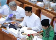 Mensos Gus Ipul Pastikan Temuan BPK Jadi Prioritas Tindak Lanjut dalam Raker Komisi VIII DPR