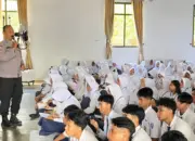 Polsek Tanjung Bintang Edukasi Siswa Baru SMAN 1 tentang Anti Bullying dan Bahaya Kenakalan Remaja