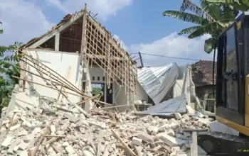 Rumah Hasil Kerja TKW Bojonegoro di Hong Kong Dirobohkan Usai Suami Ketahuan Selingkuh