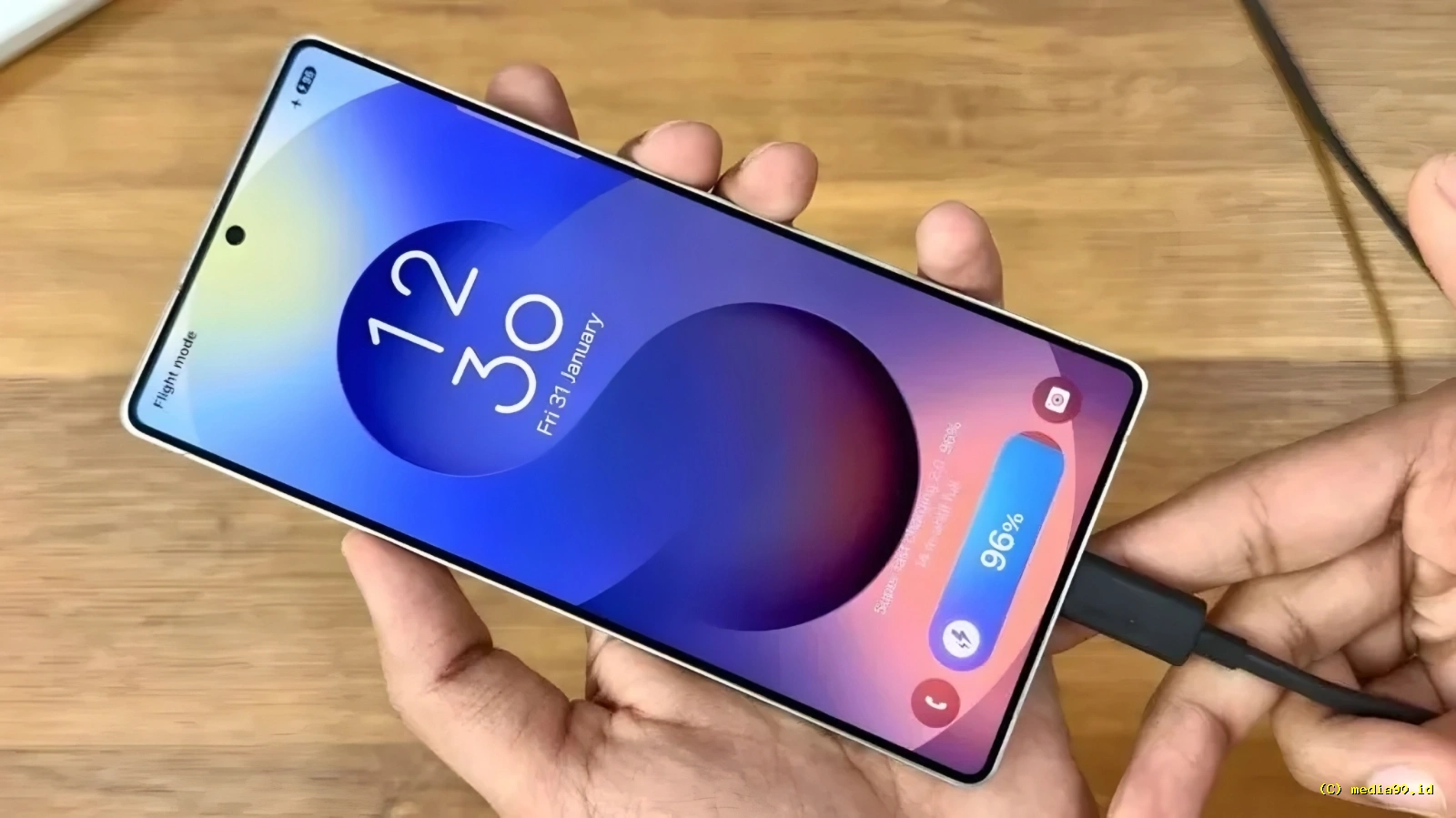 Samsung Urung Gunakan Layar BOE untuk Galaxy S27 Series, Apa Penyebabnya?