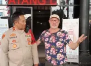 Turis Prancis Korban Jambret di Kota Tua Apresiasi Polisi yang Berhasil Tangkap Pelaku 11 Turis Prancis Korban Jambret di Kota Tua Apresiasi Polisi yang Berhasil Tangkap Pelaku