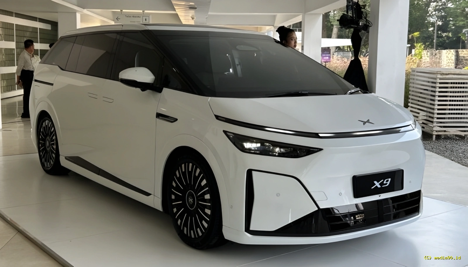 Bedah Spesifikasi dan Harga Xpeng X9 Facelift 2026 MPV Listrik Premium Makin Canggih