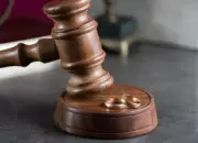 Anak Tengah Terdakwa Pembunuhan Sekeluarga di Jakut Dituntut 15 Tahun Penjara 10 Jaksa Tuntut Anak Tengah Pelaku Pembunuhan Sekeluarga dengan Hukuman 15 Tahun Penjara